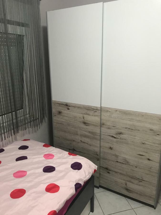 Apartman Petra 2 Vir Exterior photo